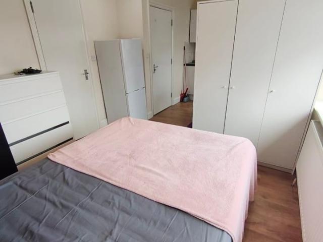 Apartment for rent in Dollis Hill, Isle Of Man