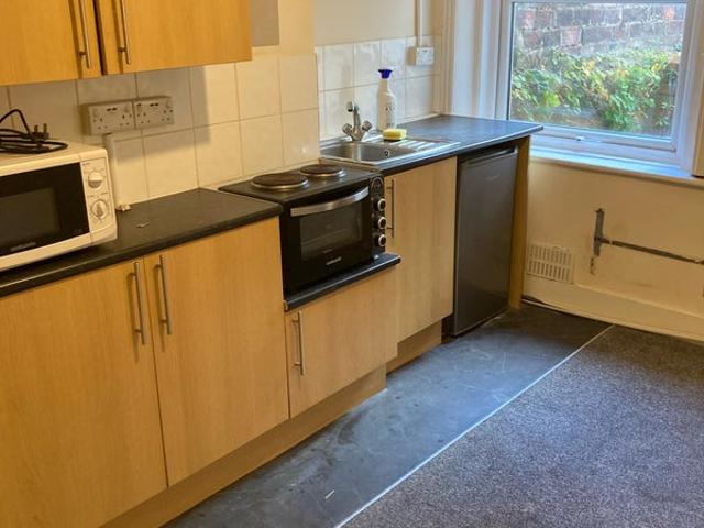 Studio for rent in Upperton, Eastbourne
