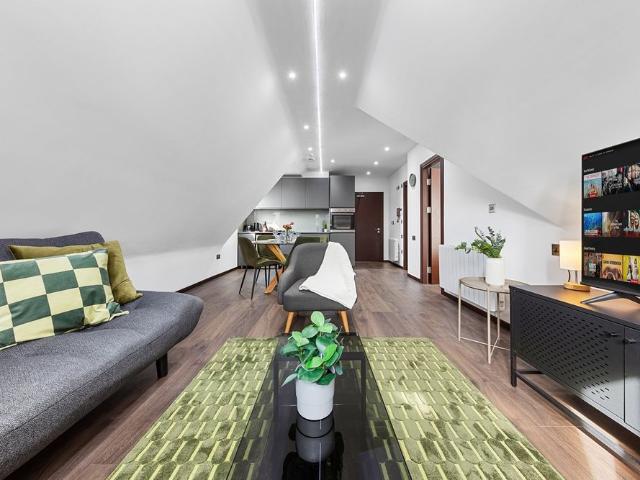 Apartment for rent in Temple Fortune, Greater London