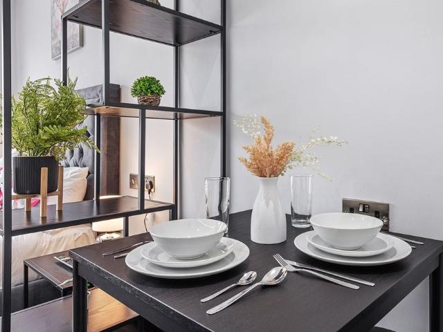 Apartment for rent in Temple Fortune, Greater London