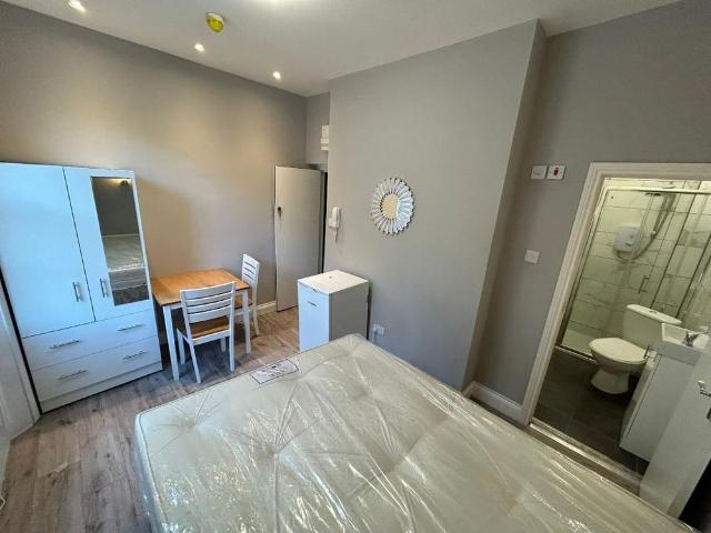 Apartment for rent in Westminster, Victoria