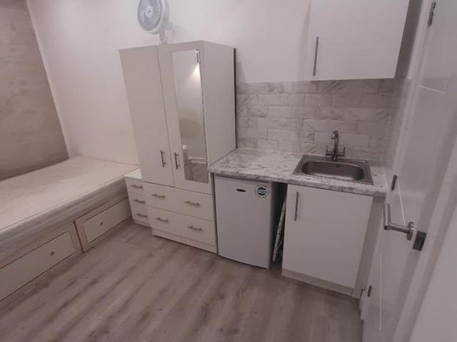 Apartment for rent in Westminster, Victoria