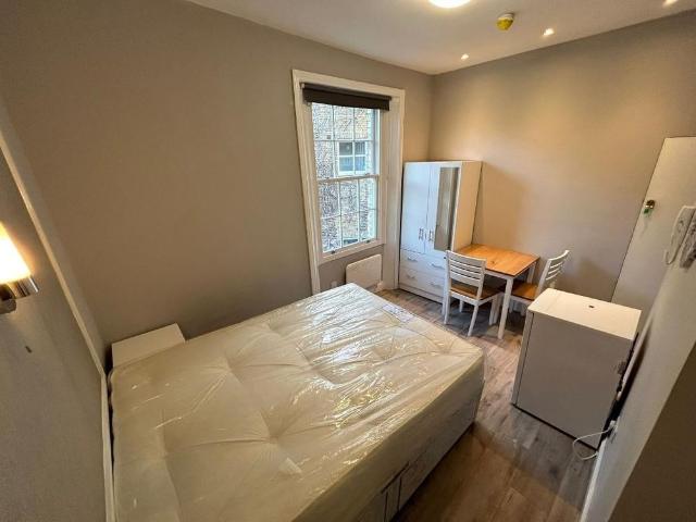 Apartment for rent in Westminster, Victoria