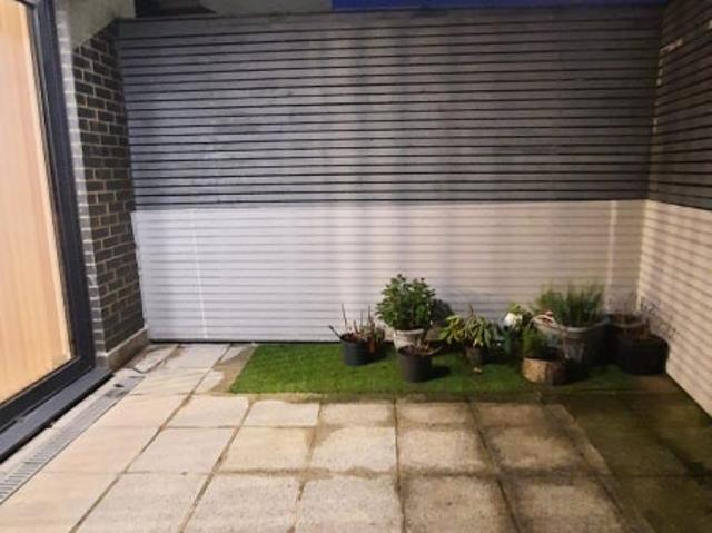 Studio for rent in The Hale, Mill Hill