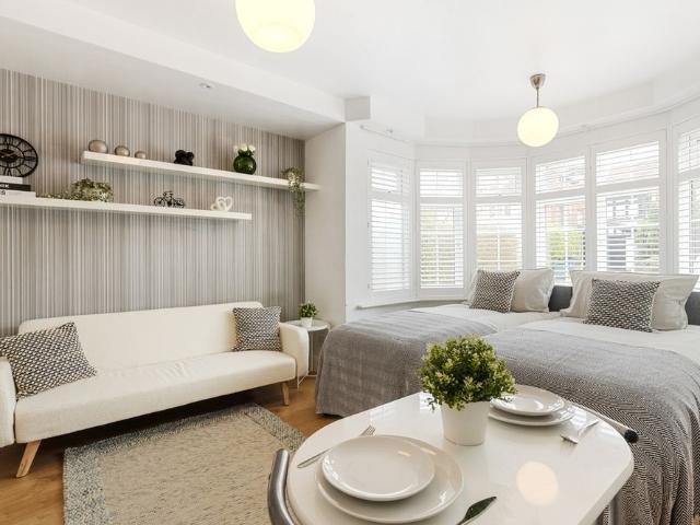 Apartment for rent in Temple Fortune, Greater London