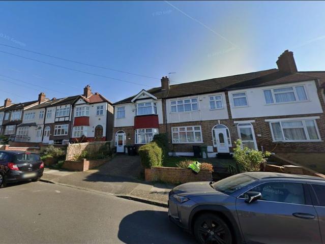 Apartment for rent in London Borough of Lewisham, Ladywell