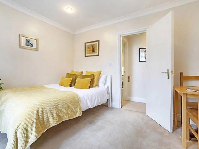 Apartment for rent in Bayswater, Greater London
