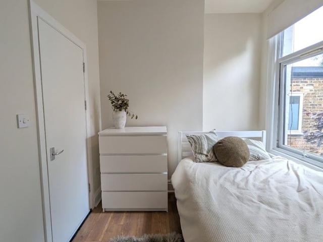Apartment for rent in Ferme Park, Greater London