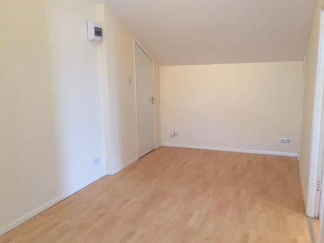 Studio for rent in London Borough of Merton, Greater London