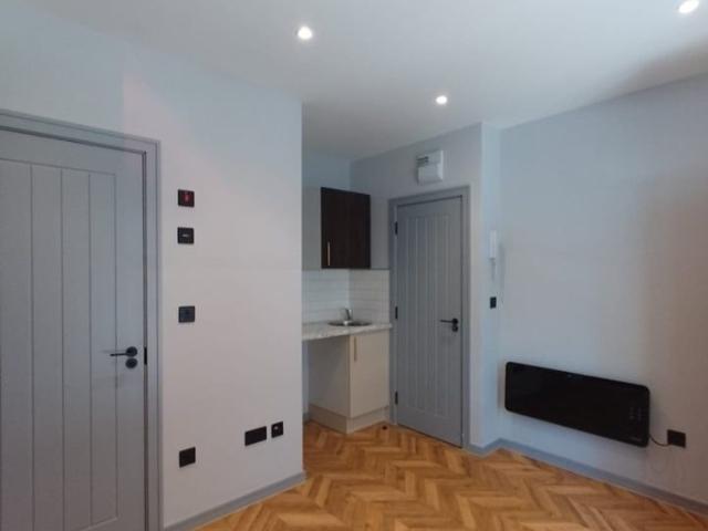 Apartment for rent in Elmington Estate, Greater London