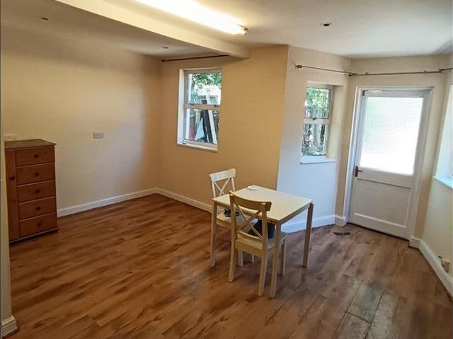 Apartment for rent in London Borough of Lewisham, Forest Hill