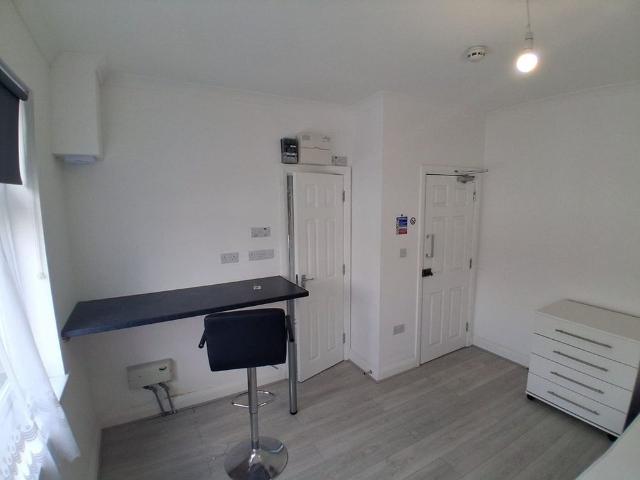 Apartment for rent in Streatham, Greater London