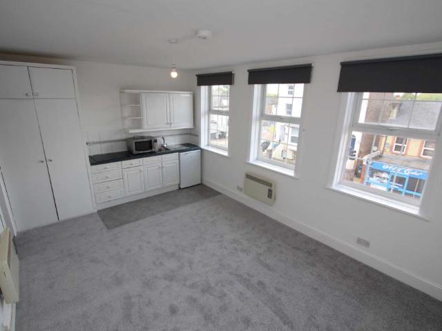 Apartment for rent in Surbiton, Greater London
