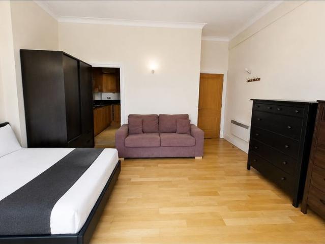 House for rent in Westminster, Victoria