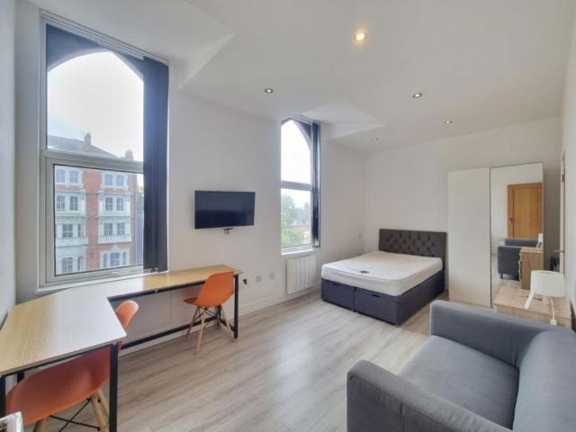 Studio for rent in Highfields, Leicester
