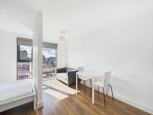 Apartment for rent in Chinatown, Calderstones