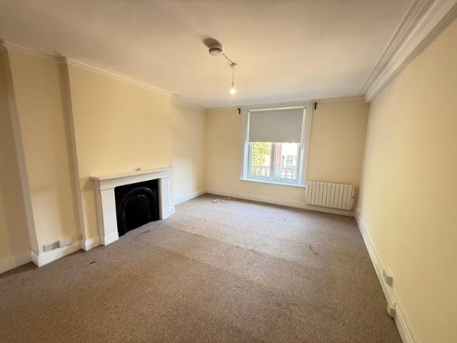 Studio for rent in London Borough of Croydon, Greater London