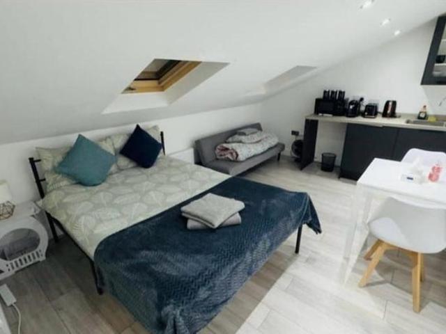 Studio for rent in West Kensington, Greater London