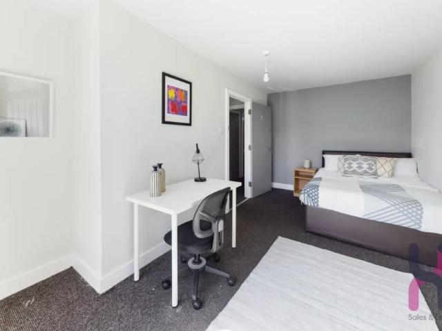 Studio for rent in City Centre, Georgia