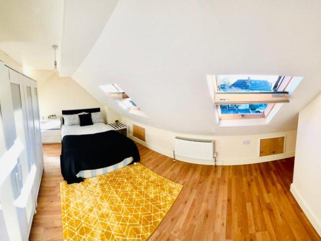 Studio for rent in Dollis Hill, Greater London