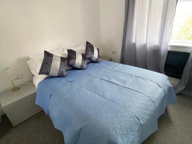 Studio for rent in London Borough of Brent, Greater London