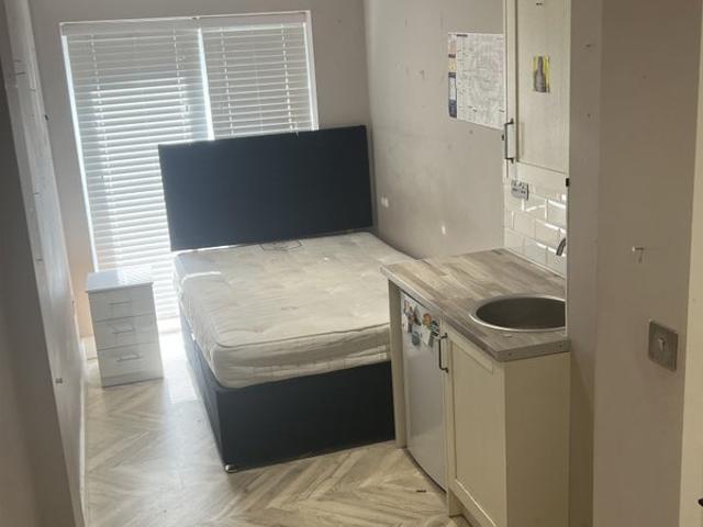 Studio for rent in London Borough of Lewisham, Blackheath