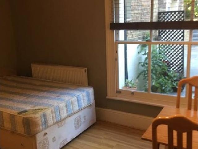 Studio for rent in Balham, Greater London