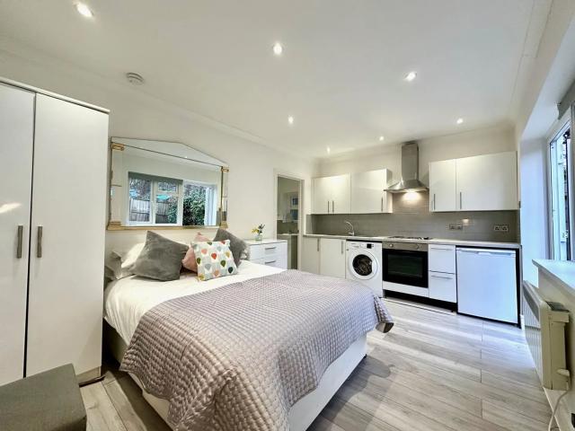 Studio for rent in London Borough of Camden, Greater London