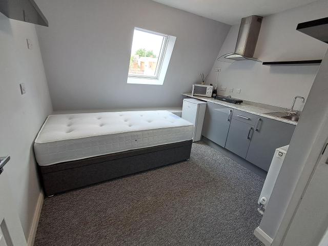 Studio for rent in Albert Town, Haverfordwest