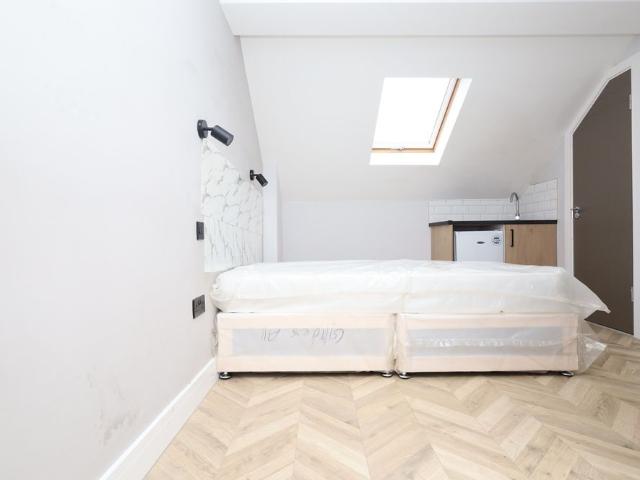 Apartment for rent in Lane, Greater London