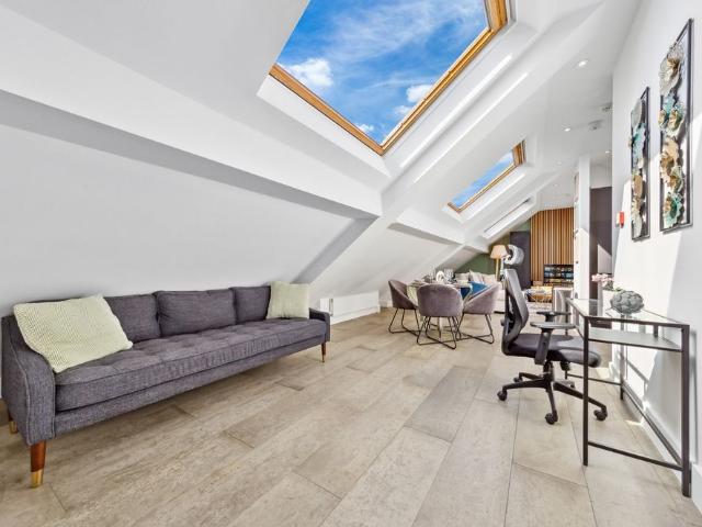 Apartment for rent in Westminster, Victoria