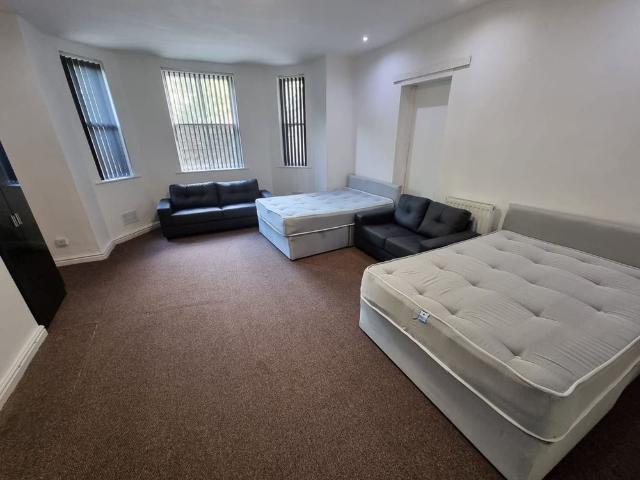 Apartment for rent in St George's Quarter / Cultural Quarter, Calderstones