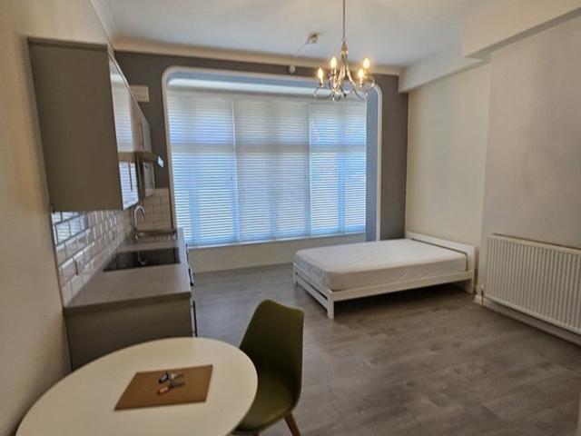 Studio for rent in Brighton & Hove