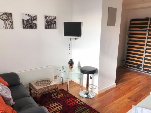 Apartment for rent in Camp Field, Leeds