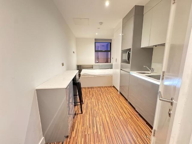 Apartment for rent in St. Johns, Manchester
