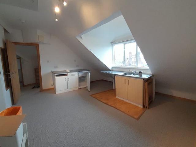 Studio for rent in Cricklewood, Greater London