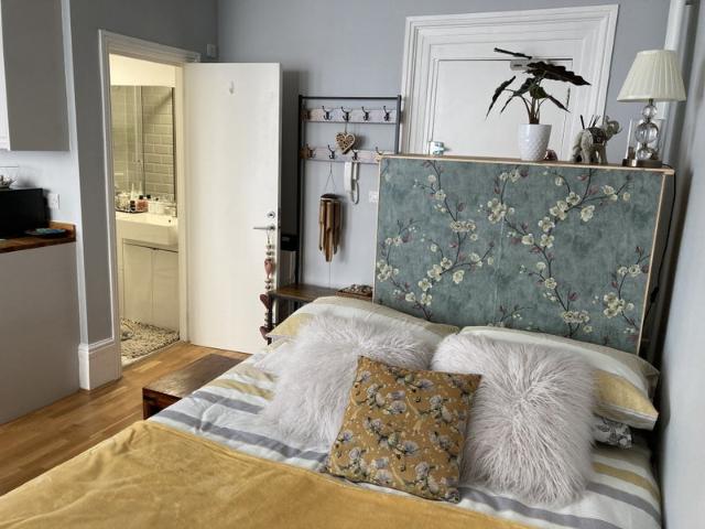 Studio for rent in Kemptown, Brighton & Hove