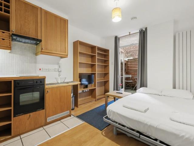 Studio for rent in West Kensington, Greater London