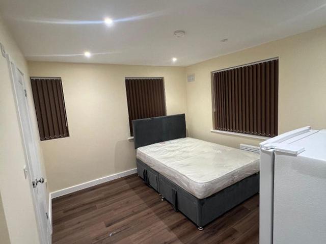 Studio for rent in Hayes, Greater London
