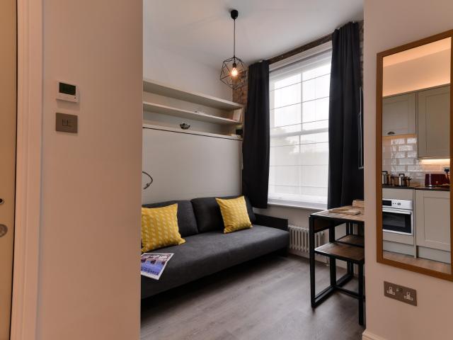 Studio for rent in Cat Hill, Isle Of Man