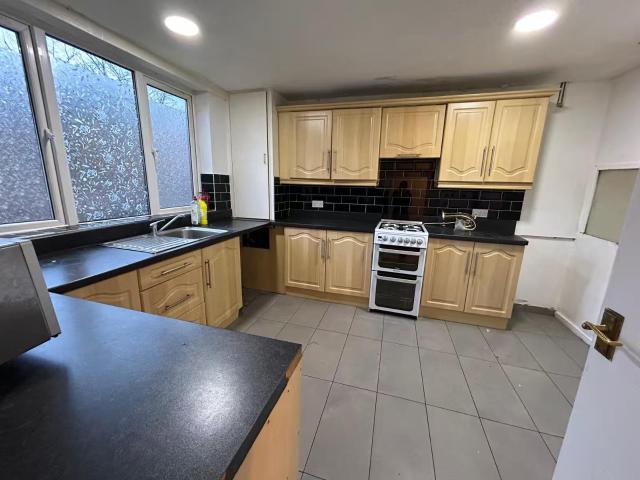 Studio for rent in Saint George's, Netherthorpe