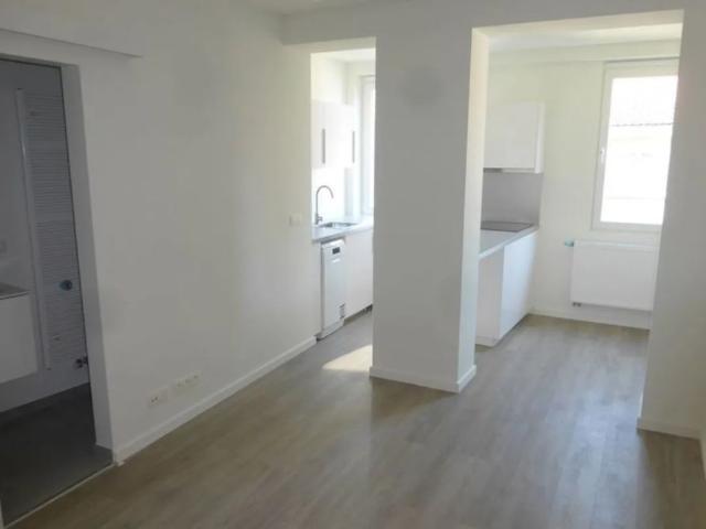 Kot location à Flagey, Ixelles - Elsene