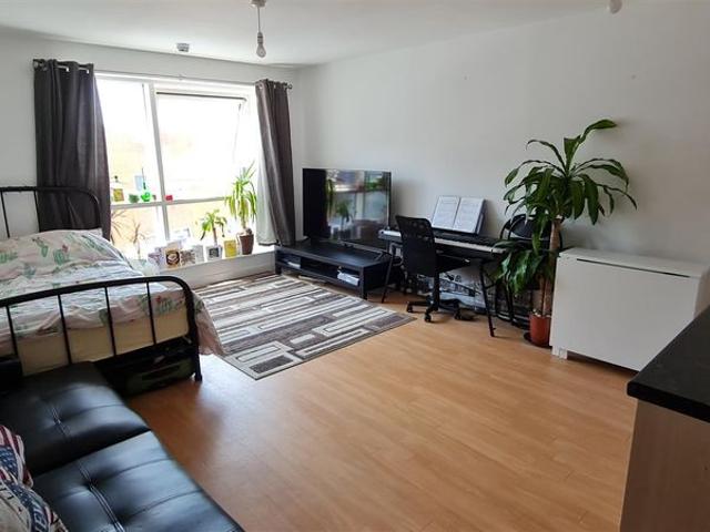 Studio for rent in Portsea, City Of Portsmouth