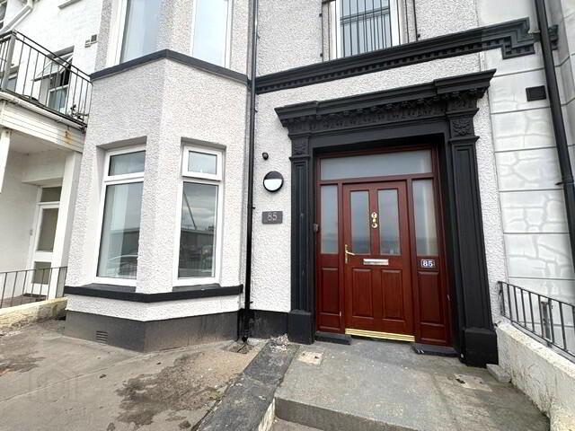Studio for rent in Portrush, Northern Ireland