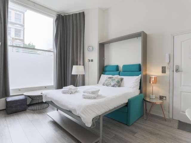 Studio for rent in Earl's Court, Greater London