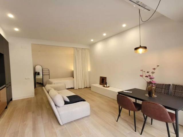 Estudio en alquiler en Salamanca, Madrid