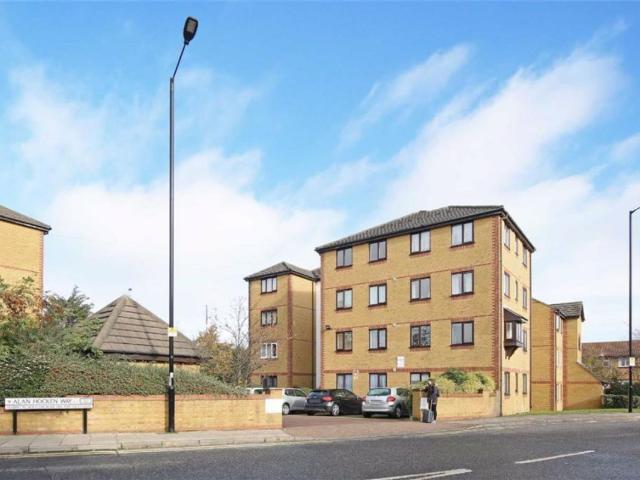 Studio for rent in Mill Meads, Greater London