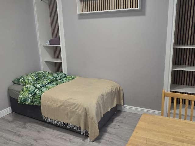 Studio to rent in Bluebell, North Tipperary