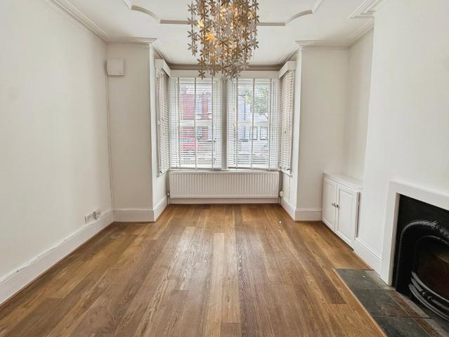 Studio for rent in Dollis Hill, Greater London