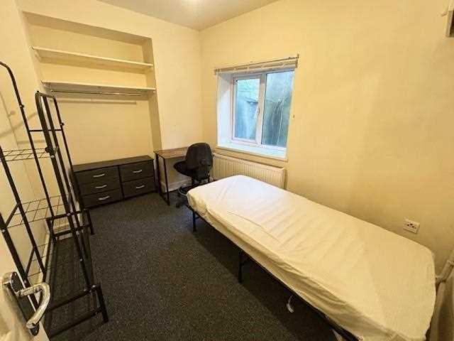 Studio for rent in Hollingdean, Brighton